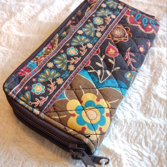 Quilted Zippered Wallet - Picture 1 of 5